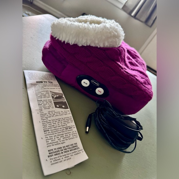 Dr. Scholl's Soothing Massaging Foot Warmer Heat & Vibration Massage Sherpa - Picture 6 of 11